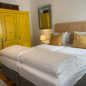 https://beautiful-private-room-next-to-lisbon-new.hotels-lisbon-portugal.com