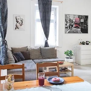 https://doras-apartment-in-buda-center.inbudapesthotels.com